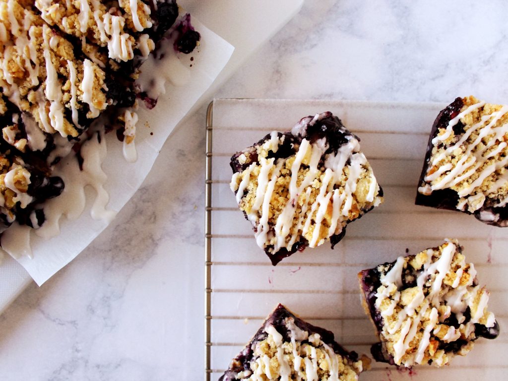 Blueberry Peach Crumble Bars